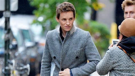 eddie redmayne burberry 2015|Eddie Redmayne baller fall coat.